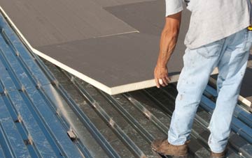 benefits of insulating Taobh Tuath flat roofing